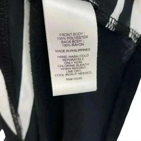 Express Black/White Striped V-neck Tank Top Size Small - Picture 9 of 9